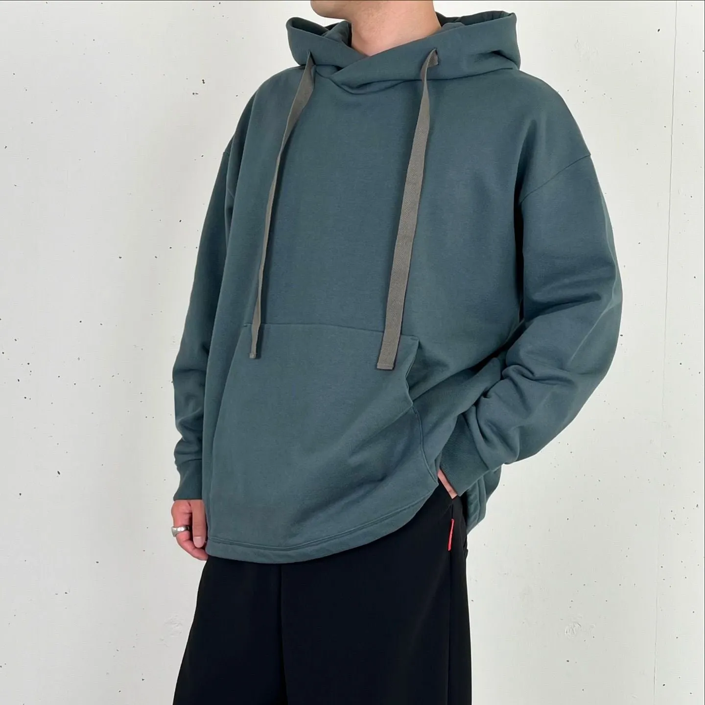 【40%OFF】Dulcamara / カンガルーポケットPK (GREEN)