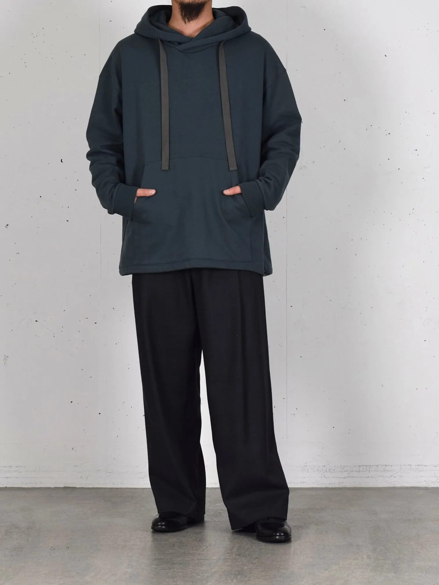 【40%OFF】Dulcamara / カンガルーポケットPK (GREEN)