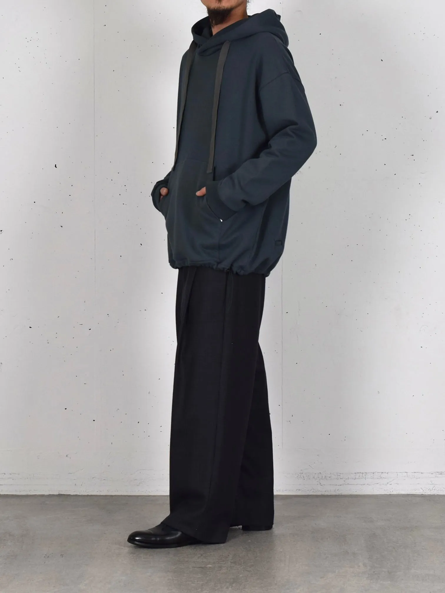 【40%OFF】Dulcamara / カンガルーポケットPK (GREEN)